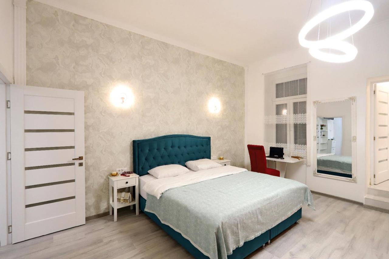 Central Luxury Apartments Oradea Exterior photo